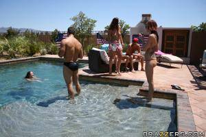 Original 900 px/ 600 px