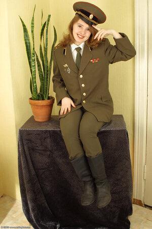 Original 682 px/ 1024 px