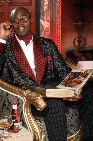 Original 740 px/ 1120 px