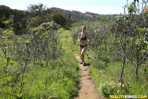 Original 2700 px/ 1800 px