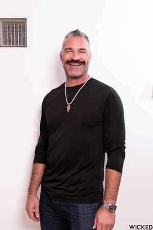 Original 1280 px/ 1920 px