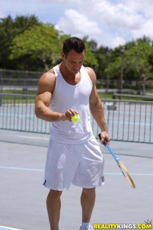 Original 2560 px/ 3840 px