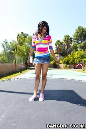 Original 533 px/ 800 px