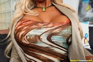 Original 1600 px/ 1067 px