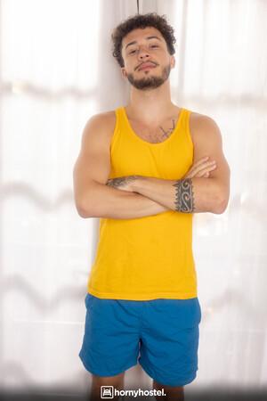 Original 2561 px/ 3840 px