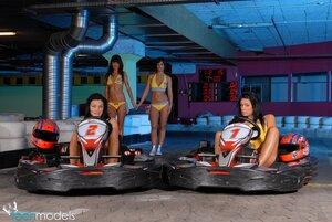 Original 3000 px/ 2008 px