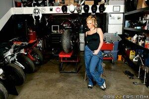 Original 900 px/ 599 px