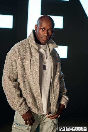 Original 2000 px/ 2999 px