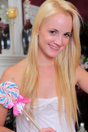 Original 1064 px/ 1600 px