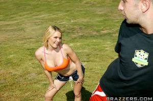 Original 900 px/ 599 px