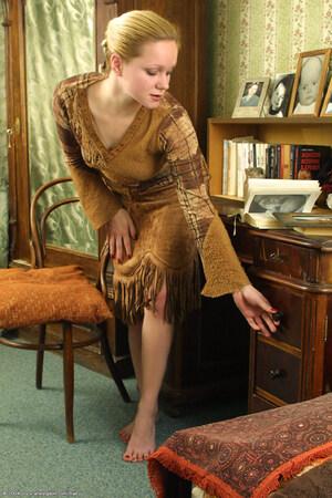 Original 682 px/ 1024 px