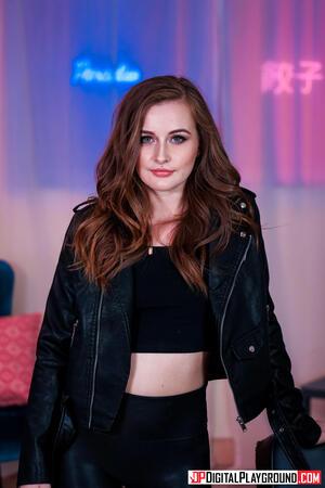 #DigitalPlayGround Danni Rivers