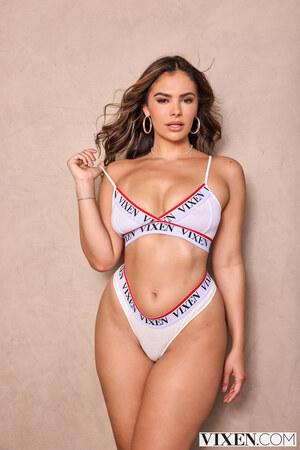 Original 2000 px/ 2999 px