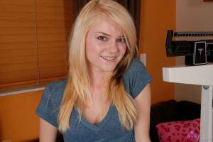 Original 3000 px/ 2008 px