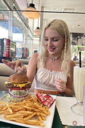 Original 2000 px/ 3000 px