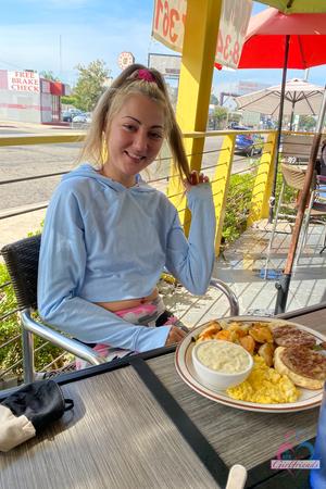 Original 2000 px/ 3000 px