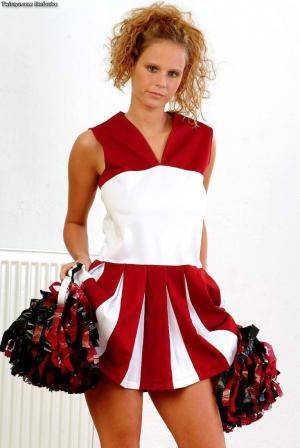 Original 733 px/ 1097 px