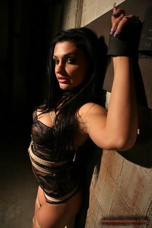 Original 853 px/ 1280 px