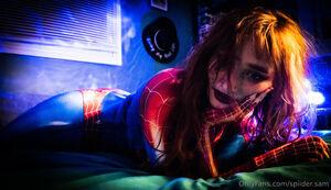 Original 2048 px/ 1179 px