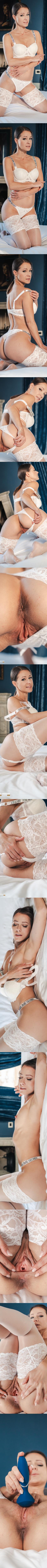 #MelisaMendiniGold - Melisa Mendini (Kristina U) - White Lingerie - May 14, 2025 #white #stockings #solo #lingerie #czech #dildo