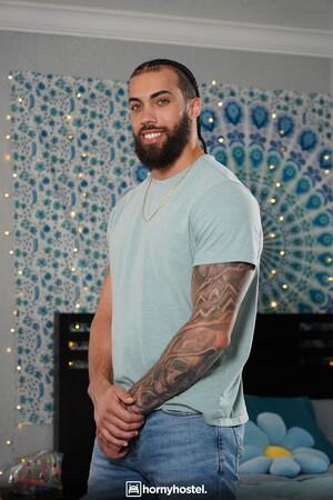 Original 2561 px/ 3840 px