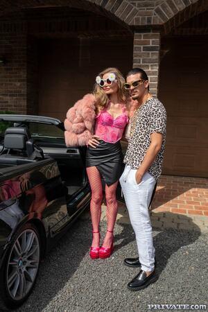 Original 1067 px/ 1600 px