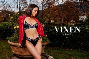 Original 2999 px/ 2000 px