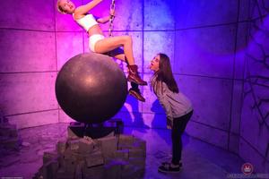 Original 3000 px/ 2000 px