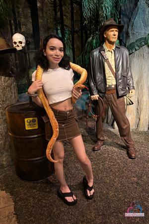 Original 2000 px/ 3000 px