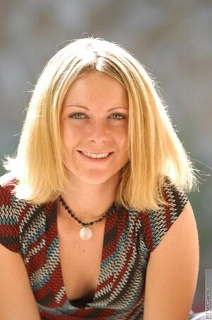 Original 700 px/ 1052 px