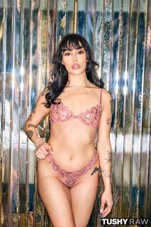 Original 2000 px/ 2999 px