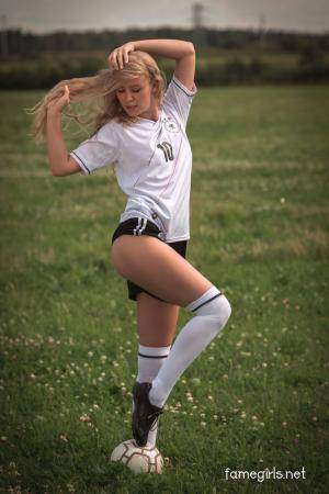 Original 3840 px/ 5760 px