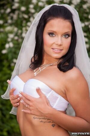 Original 1067 px/ 1600 px