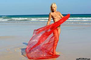 Original 3000 px/ 1996 px