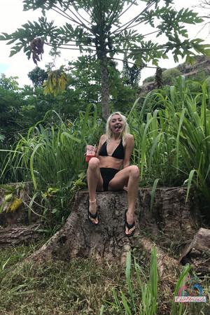 Original 2000 px/ 3000 px