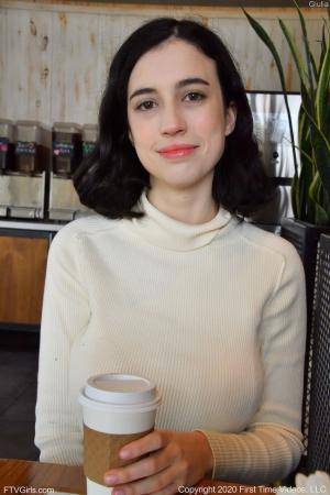 Original 852 px/ 1280 px