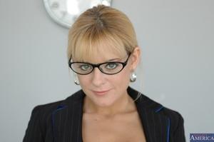 Original 1331 px/ 884 px