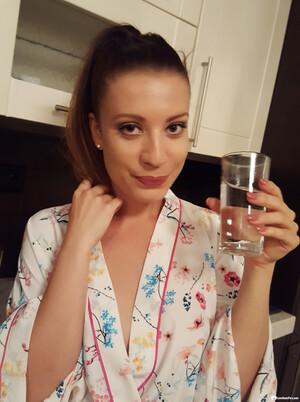 Original 1920 px/ 2570 px