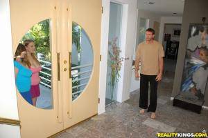 Original 765 px/ 512 px