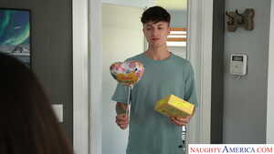 Original 2500 px/ 1406 px