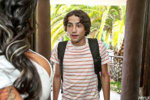 Original 900 px/ 600 px