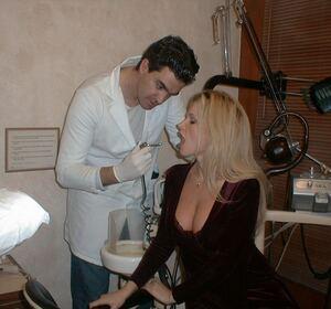 Original 1000 px/ 932 px