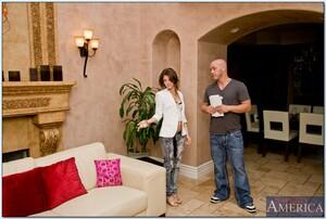 Original 850 px/ 571 px