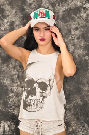 Original 2001 px/ 3012 px