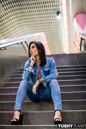 Original 2000 px/ 3000 px