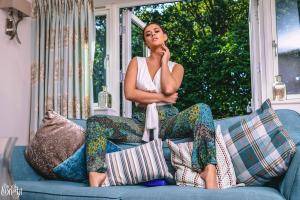 Original 4500 px/ 3000 px