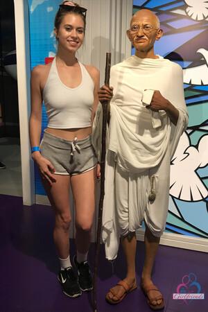 Original 2000 px/ 3000 px