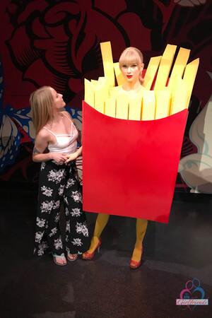 Original 2000 px/ 3000 px