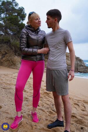 Original 1706 px/ 2560 px