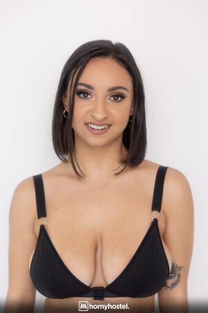 Original 2561 px/ 3840 px